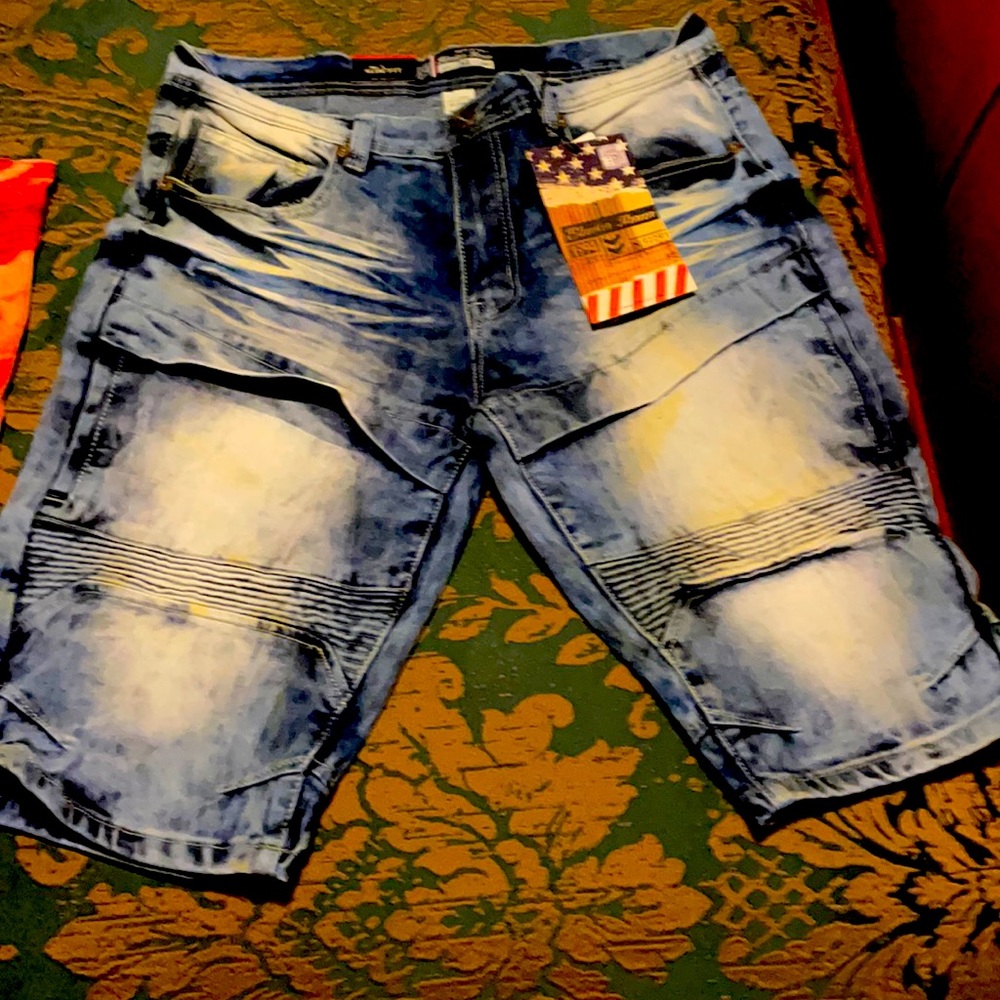 Men shorts